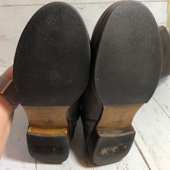 Fossil Distressed Leather Zippered Boot - Picture 8 of 8